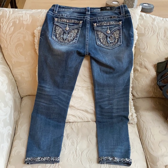 •Miss Me Signature ankle skinny jeans - Picture 2 of 4